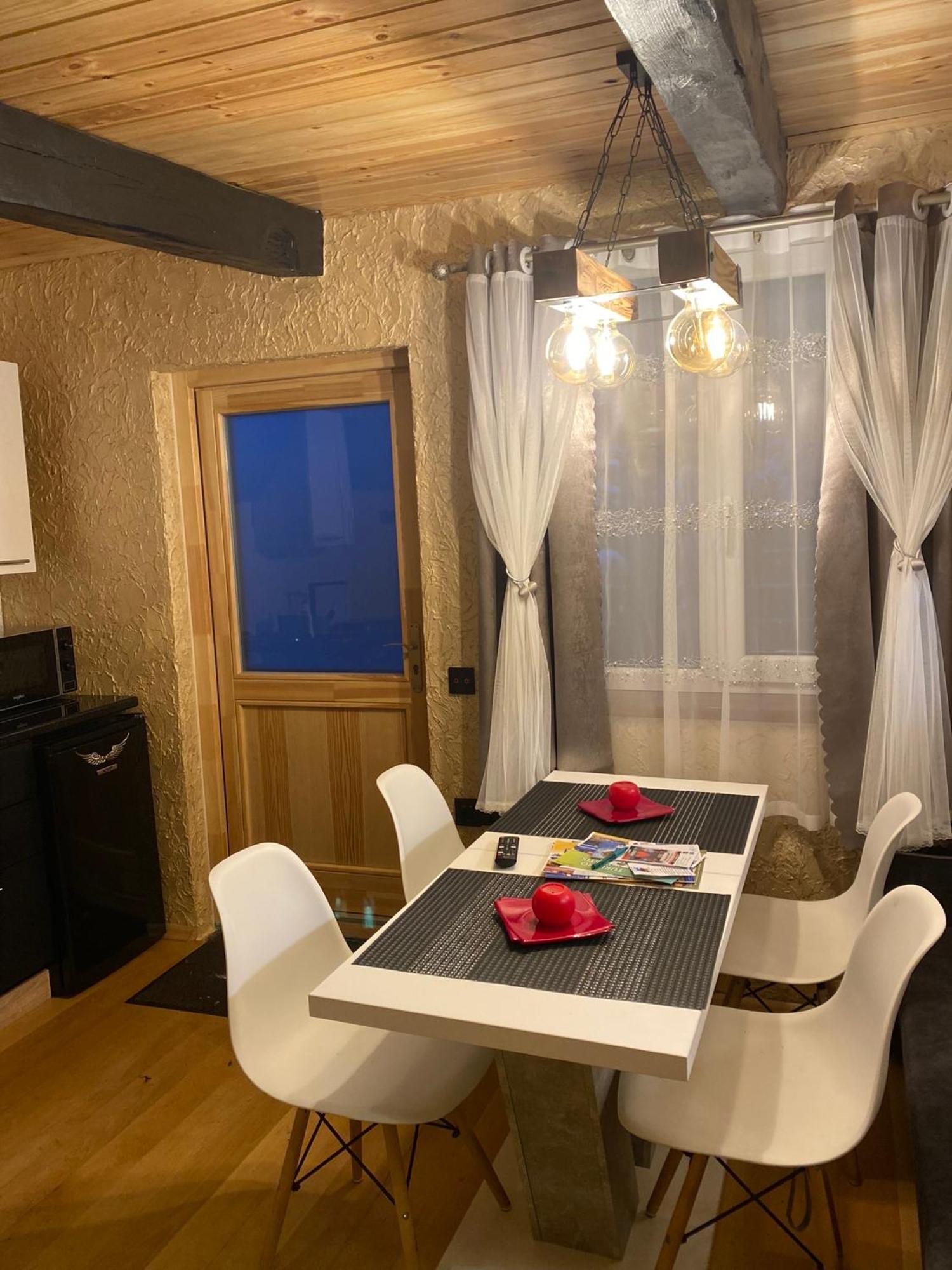 Silumetras Hotel Ventspils Buitenkant foto